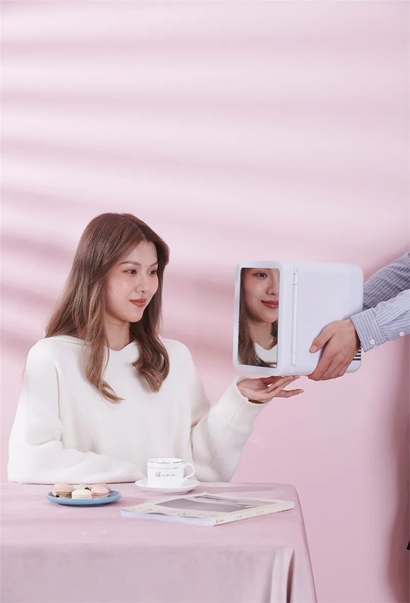 Mini 110V Hot & Cold Beauty Mirror Refrigerator