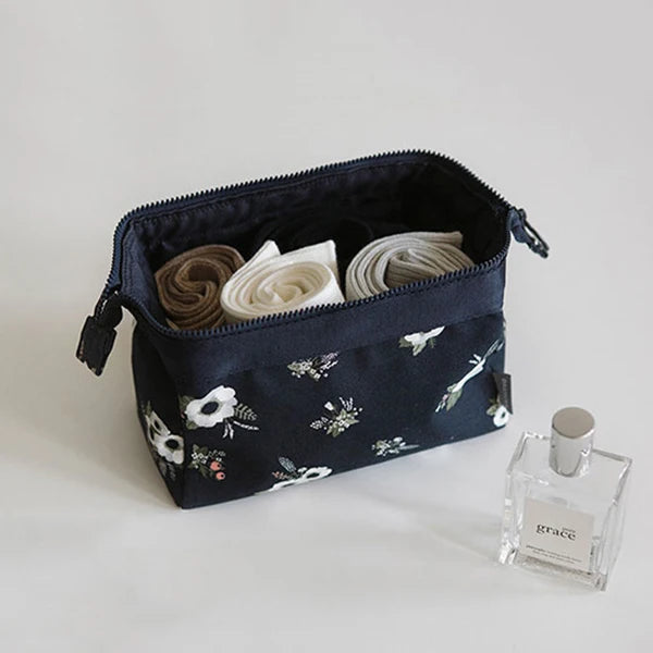 Waterproof Flamingo Cosmetic Bag – Travel Makeup Organizer