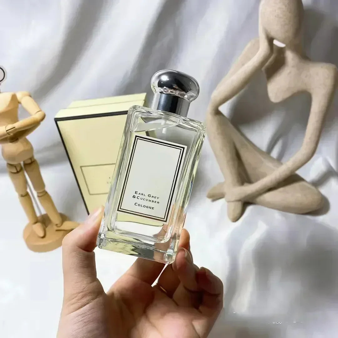 Signature Bloom: Premium Unisex Floral EDP (100ml)