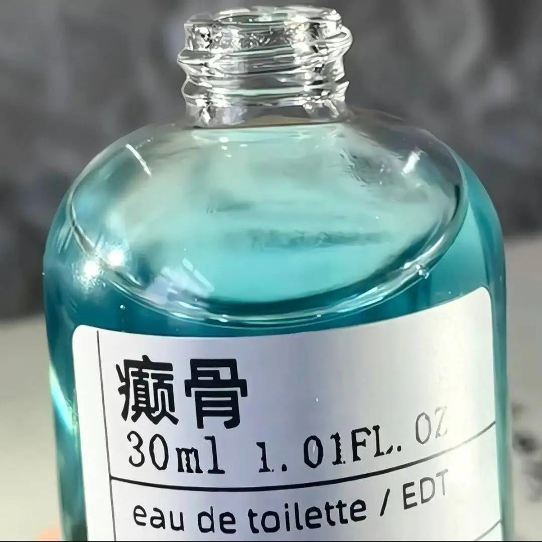 Woodland Essence: Custom-Blended Woody Floral Parfum (30ml)
