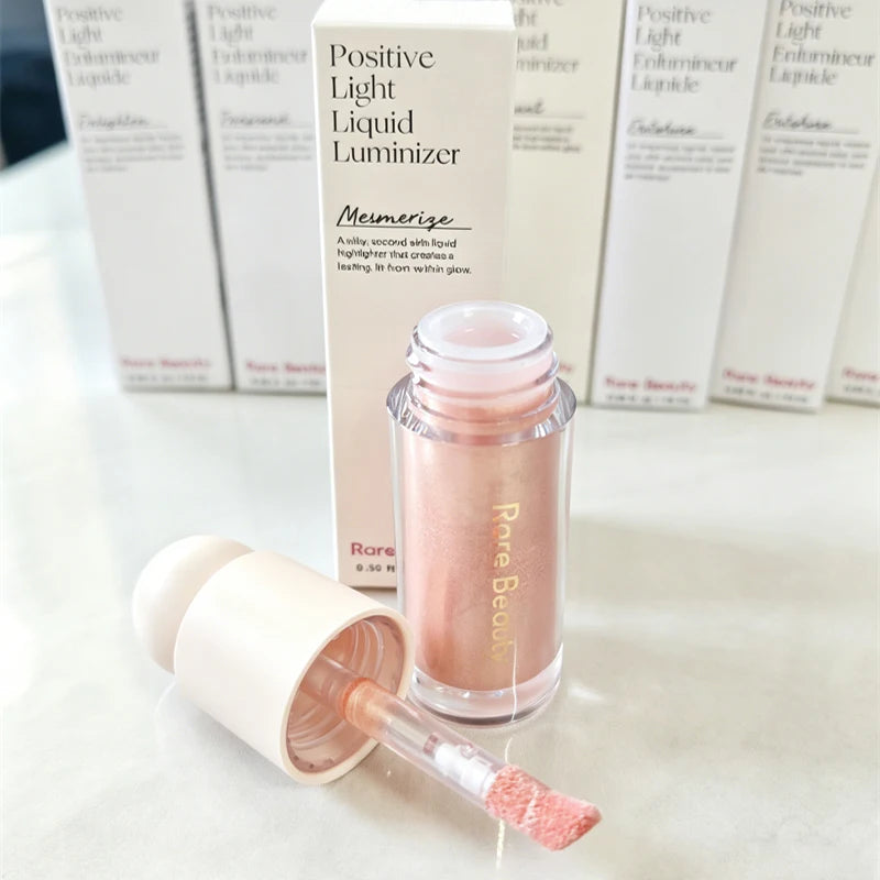 Surnelia Sculpt & Glow: Multi-Action Contour & Blush Stick
