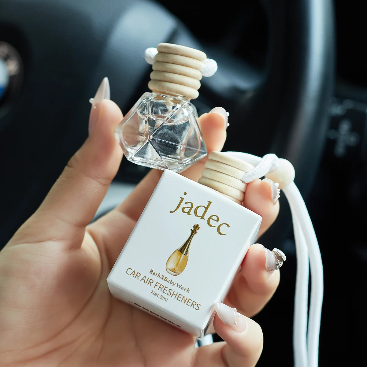 Signature Auto: Long-Lasting Luxury Car Fragrance