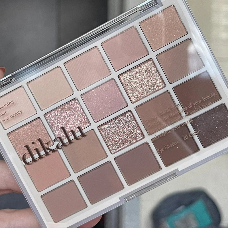 Surnelia Soft-Tone: 20-Color Low Saturation Eyeshadow Palette