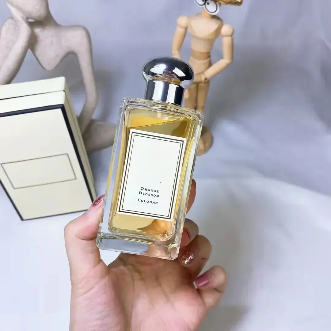 ignature Bloom: Premium Unisex Floral EDP (100ml)