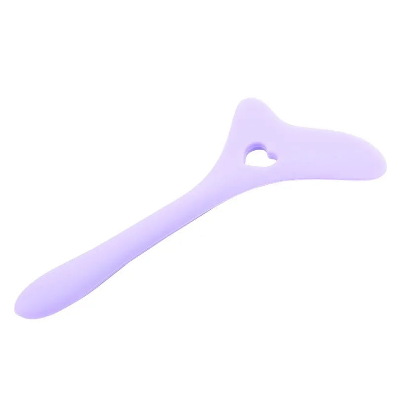 Reusable Eyeliner Stencil – Silicone Wing Makeup Tool