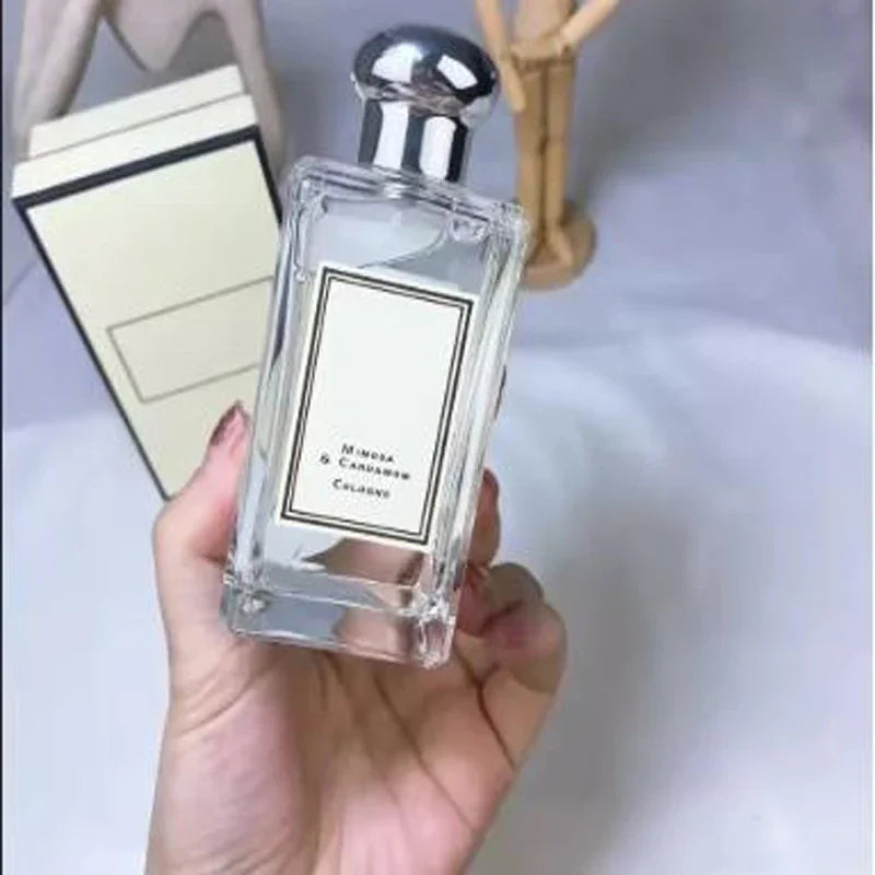 Signature Bloom: Premium Unisex Floral EDP (100ml)